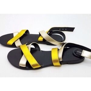 AVEC Moderation Strappy Multicolor Leather Flat Sandal